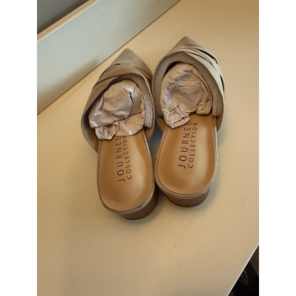 Journey Collection Women's Taupe Suede Pointed Mule Flats - Picture 3 of 4